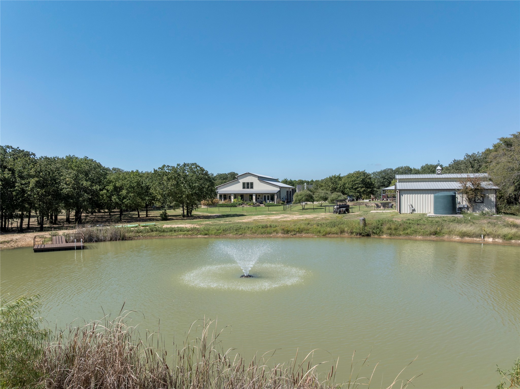 1639 Bloomfield Road Valley View TX 76272