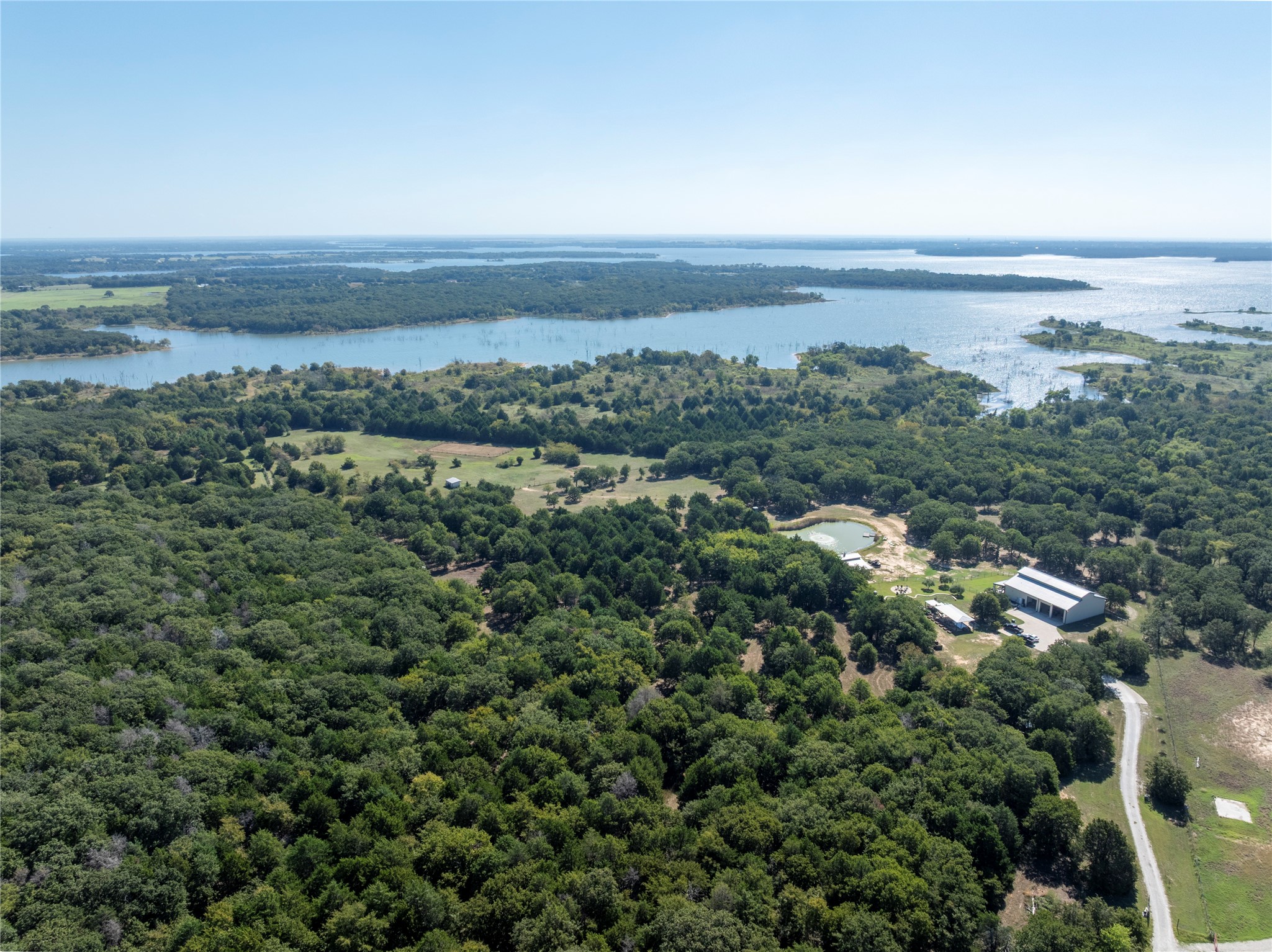 1639 Bloomfield Road Valley View TX 76272