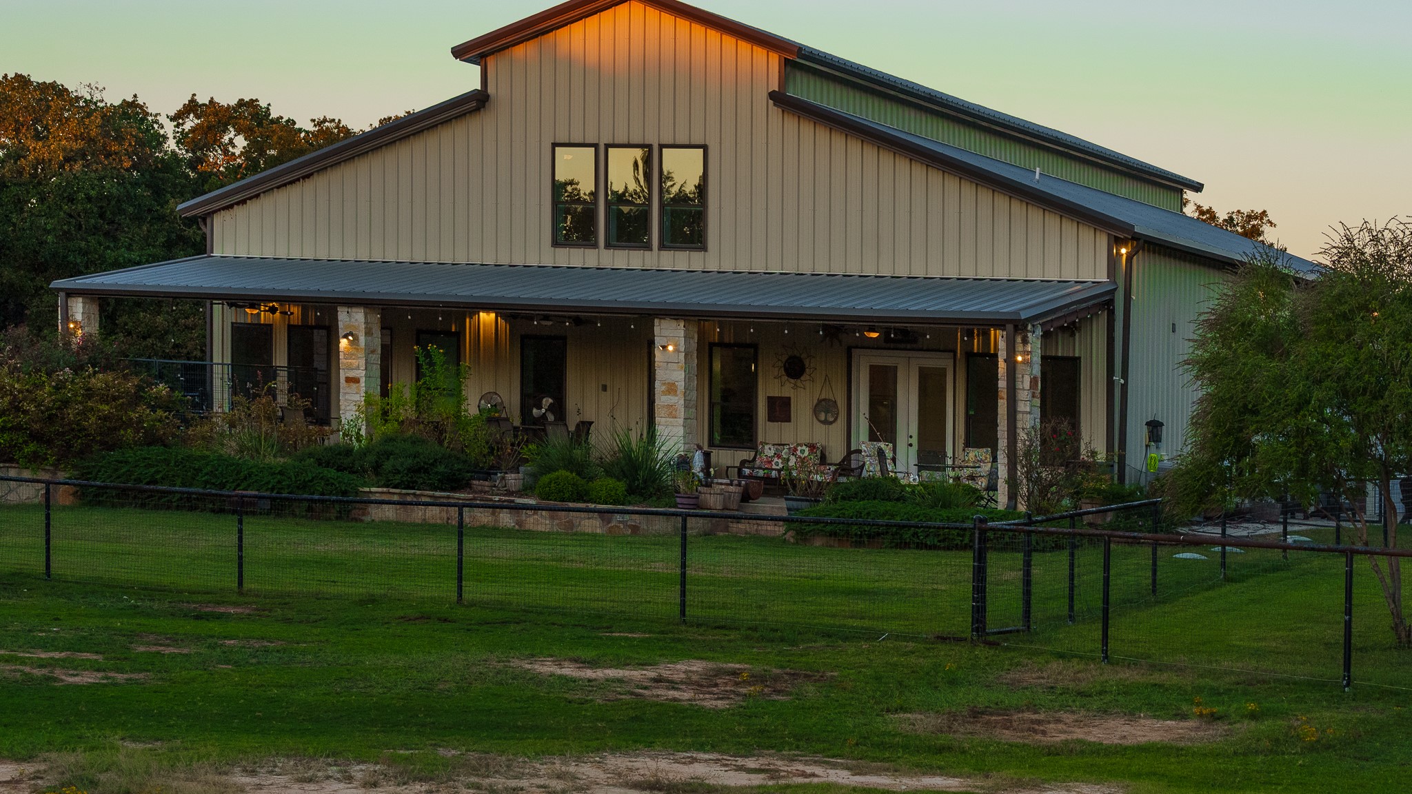 1639 Bloomfield Road Valley View TX 76272