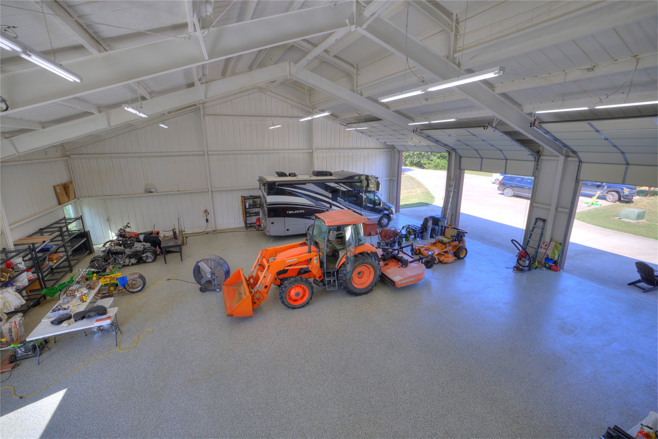 1639 Bloomfield Road Valley View TX 76272