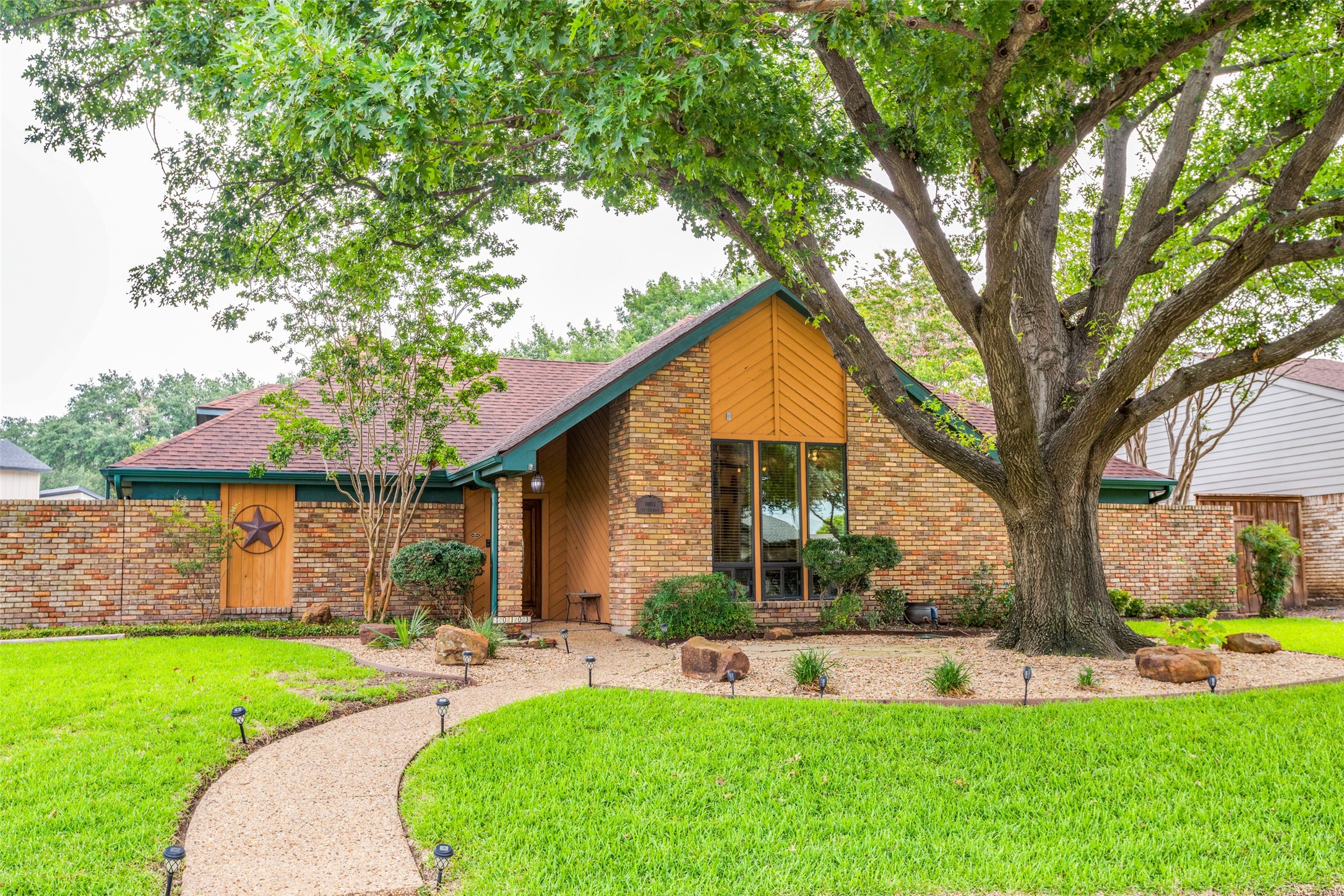 10103 Branwood Lane Dallas TX 75243