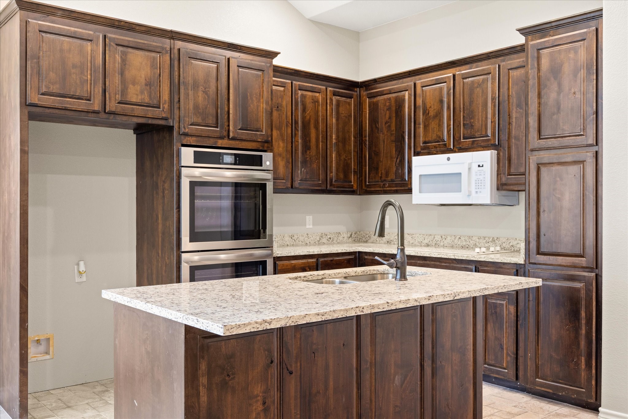 4403 N Port Ridglea Court Granbury TX 76049