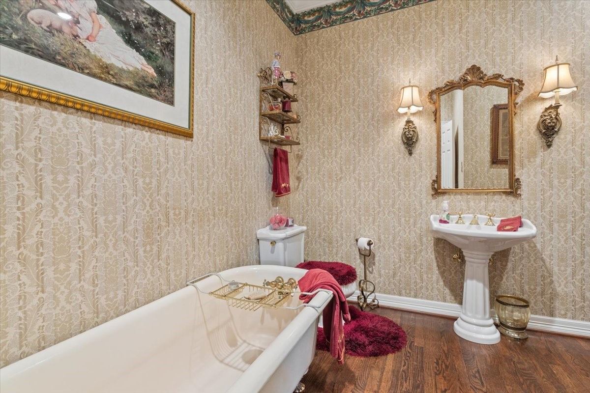 3429 River Oaks Drive Woodway TX 76712