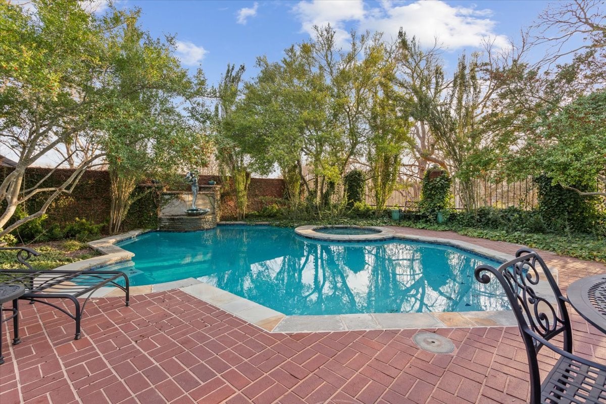 3429 River Oaks Drive Woodway TX 76712