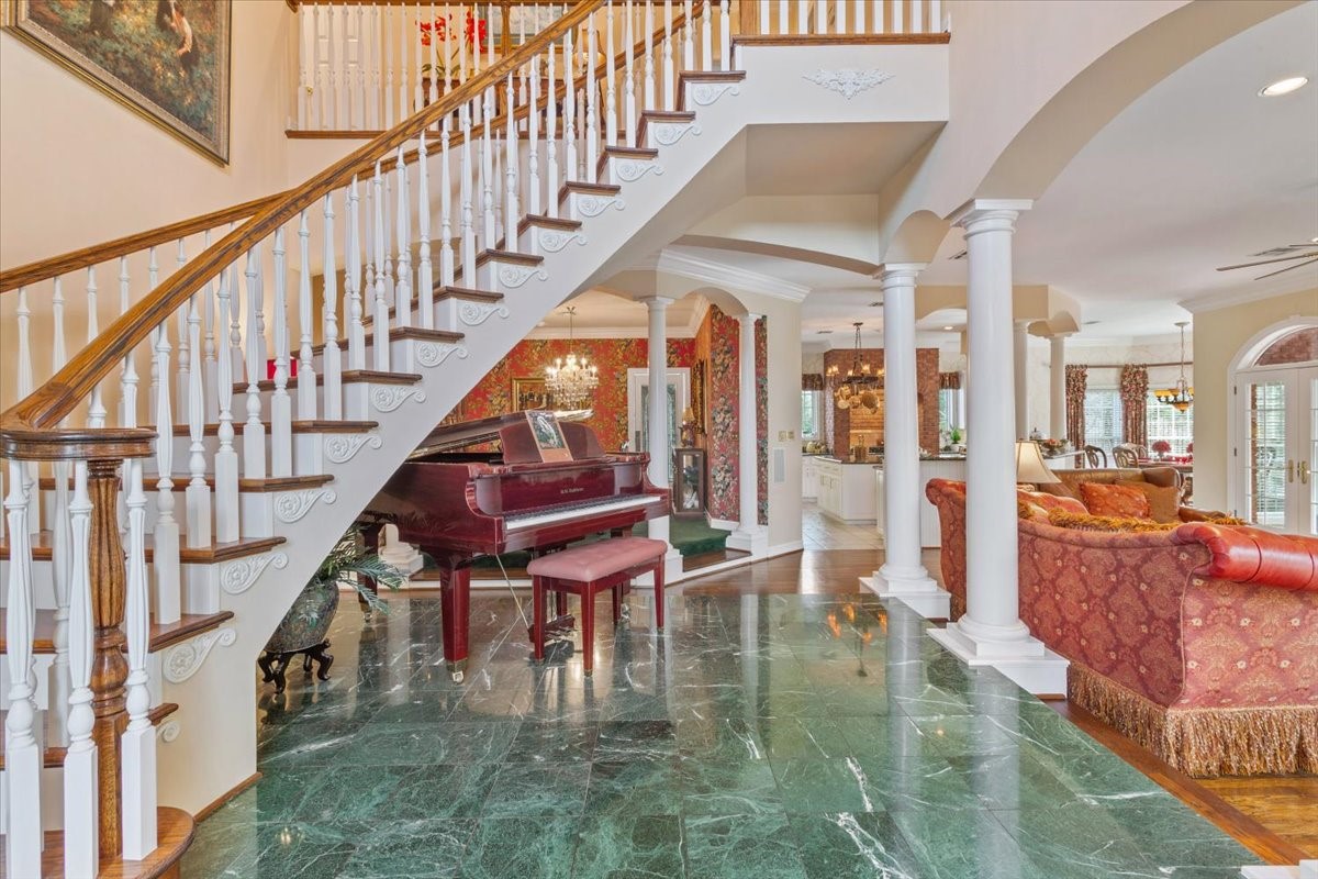 3429 River Oaks Drive Woodway TX 76712