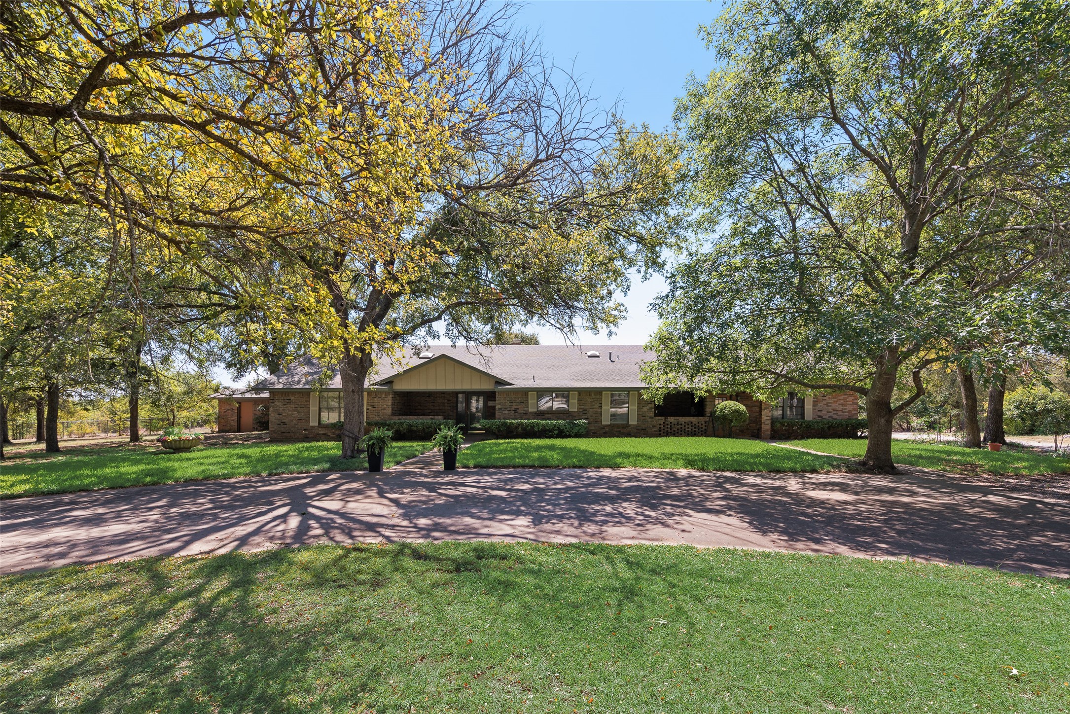 106 Rambling Trail Weatherford TX 76087