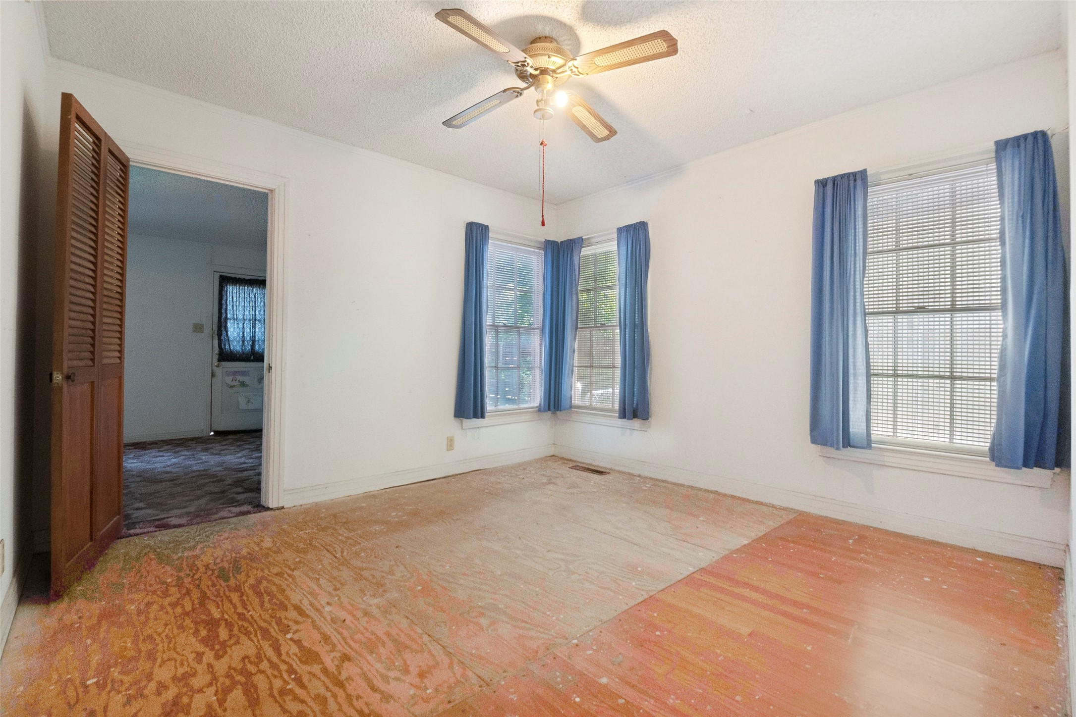 6322 Covington Lane Dallas TX 75214