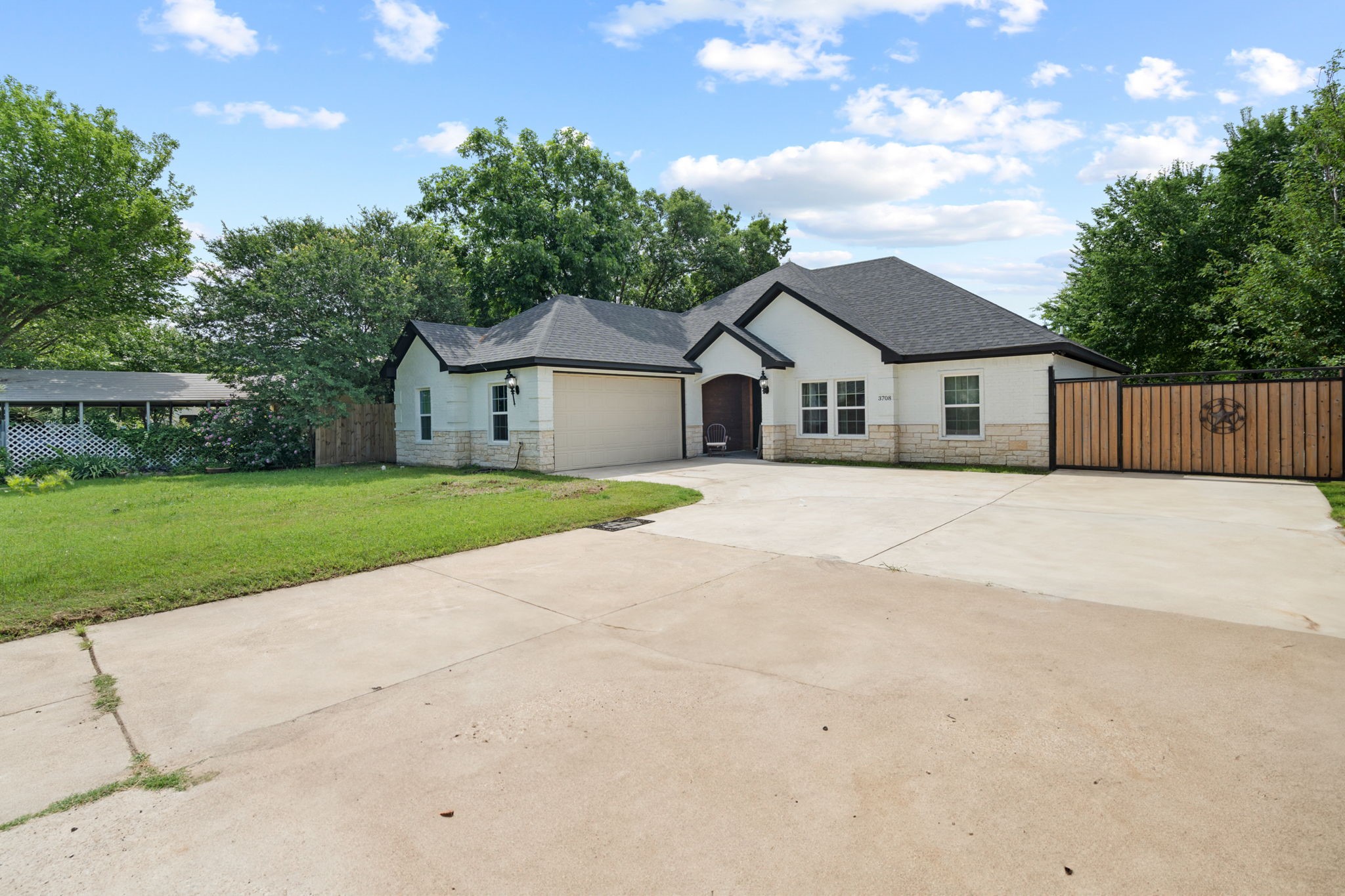 3708 Columbine Drive Everman TX 76140