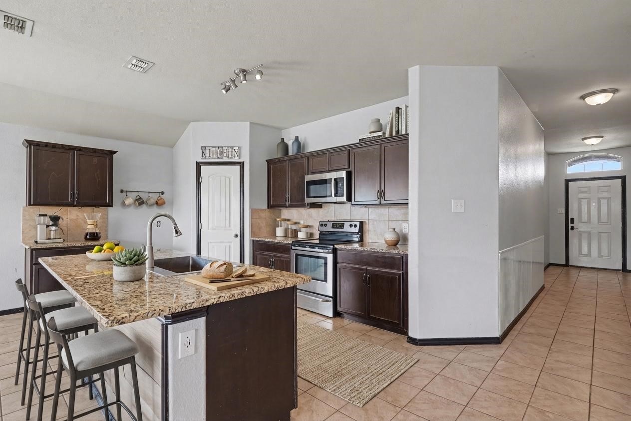 257 Meadowlands Drive Ponder TX 76259