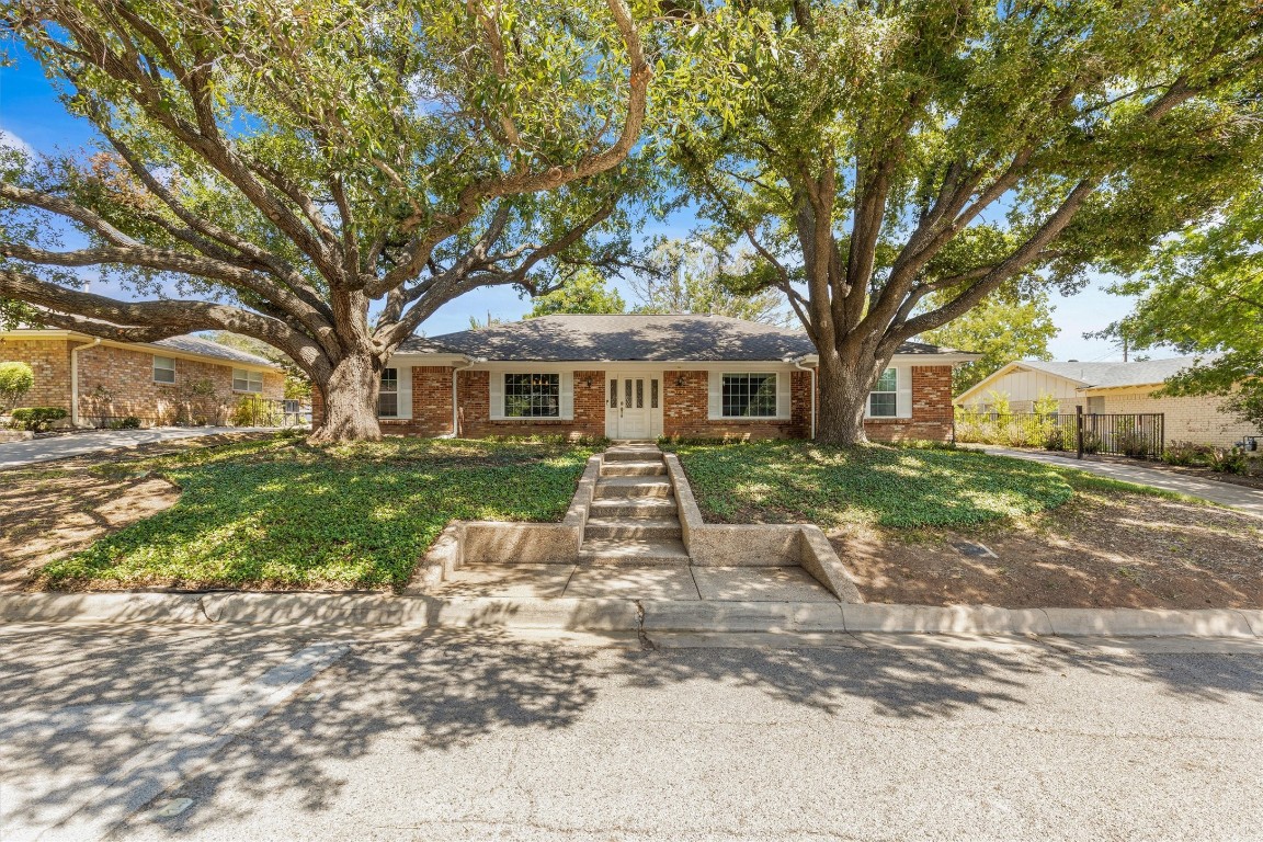 3720 Kelvin Avenue Fort Worth TX 76133