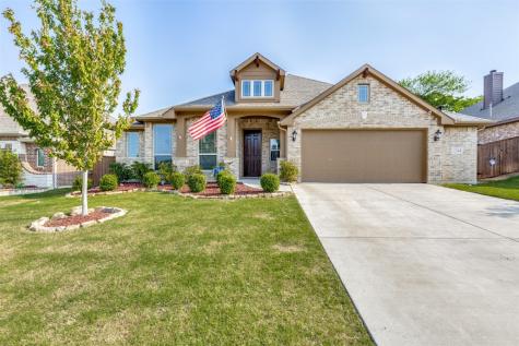 1244 Woodlawn Avenue Burleson TX 76028