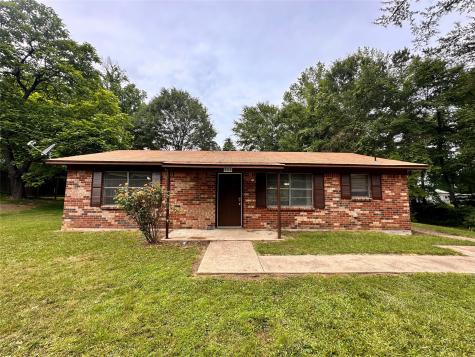 303 Crow Linden TX 75563
