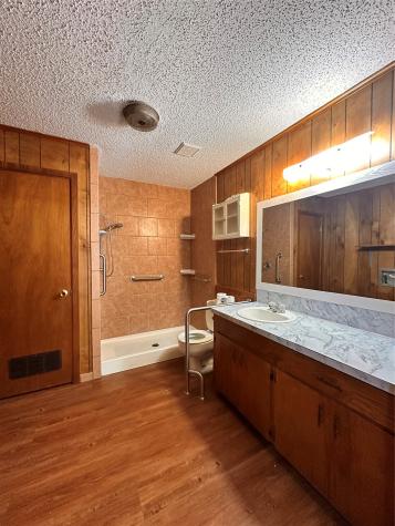 303 Crow Linden TX 75563
