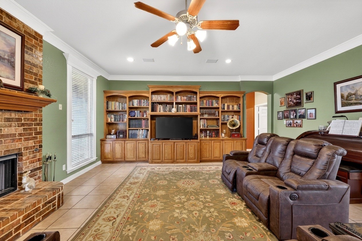 1035 Highland Road Cleburne TX 76033