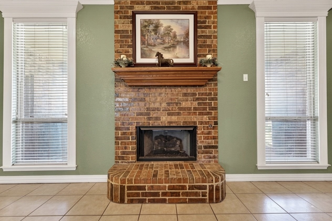 1035 Highland Road Cleburne TX 76033