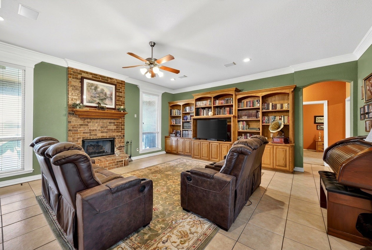 1035 Highland Road Cleburne TX 76033