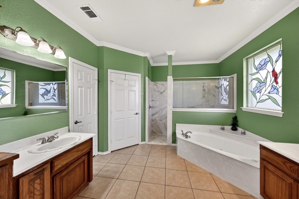 1035 Highland Road Cleburne TX 76033