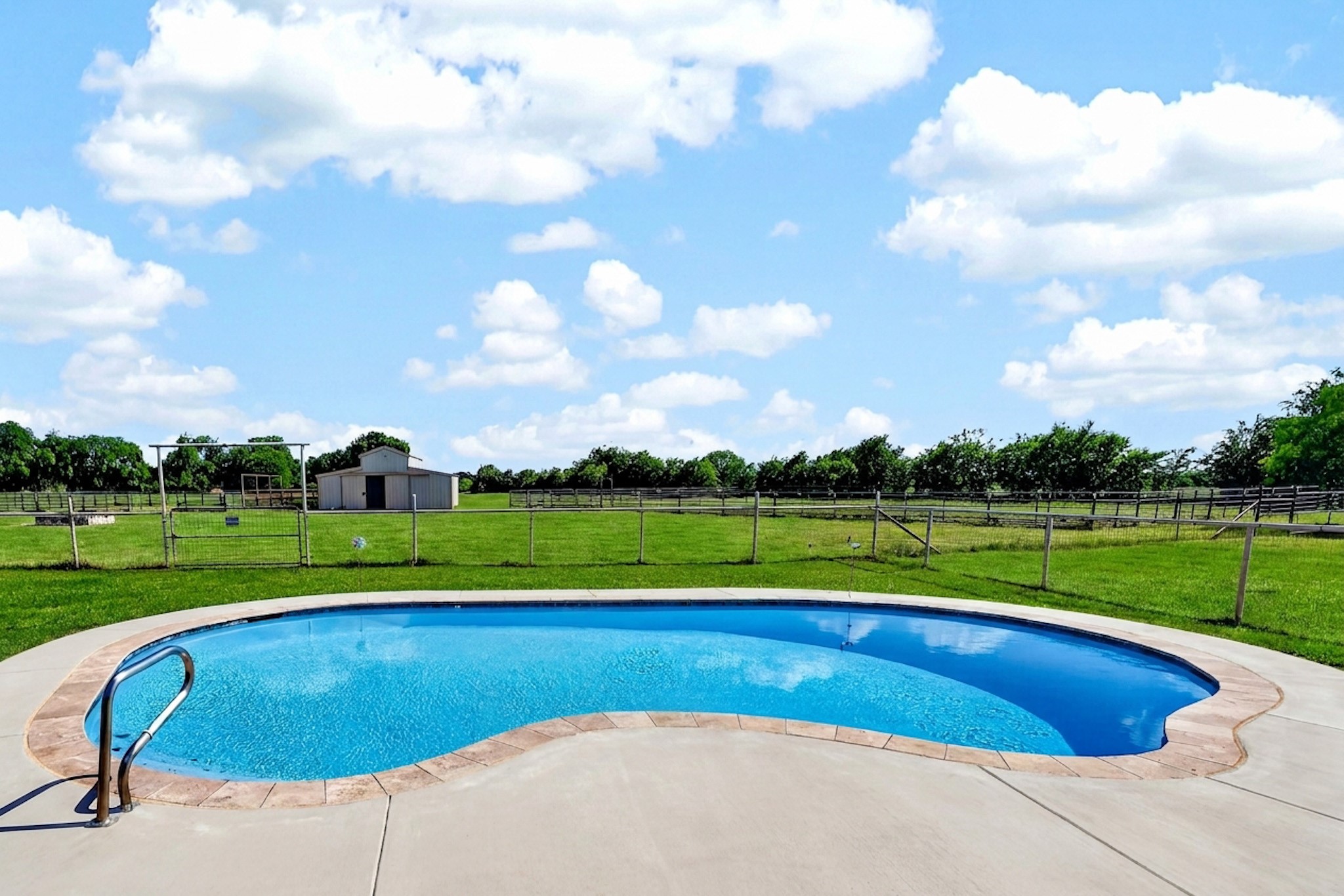 1035 Highland Road Cleburne TX 76033