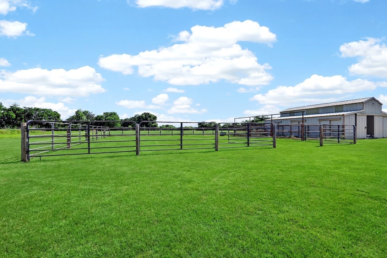1035 Highland Road Cleburne TX 76033