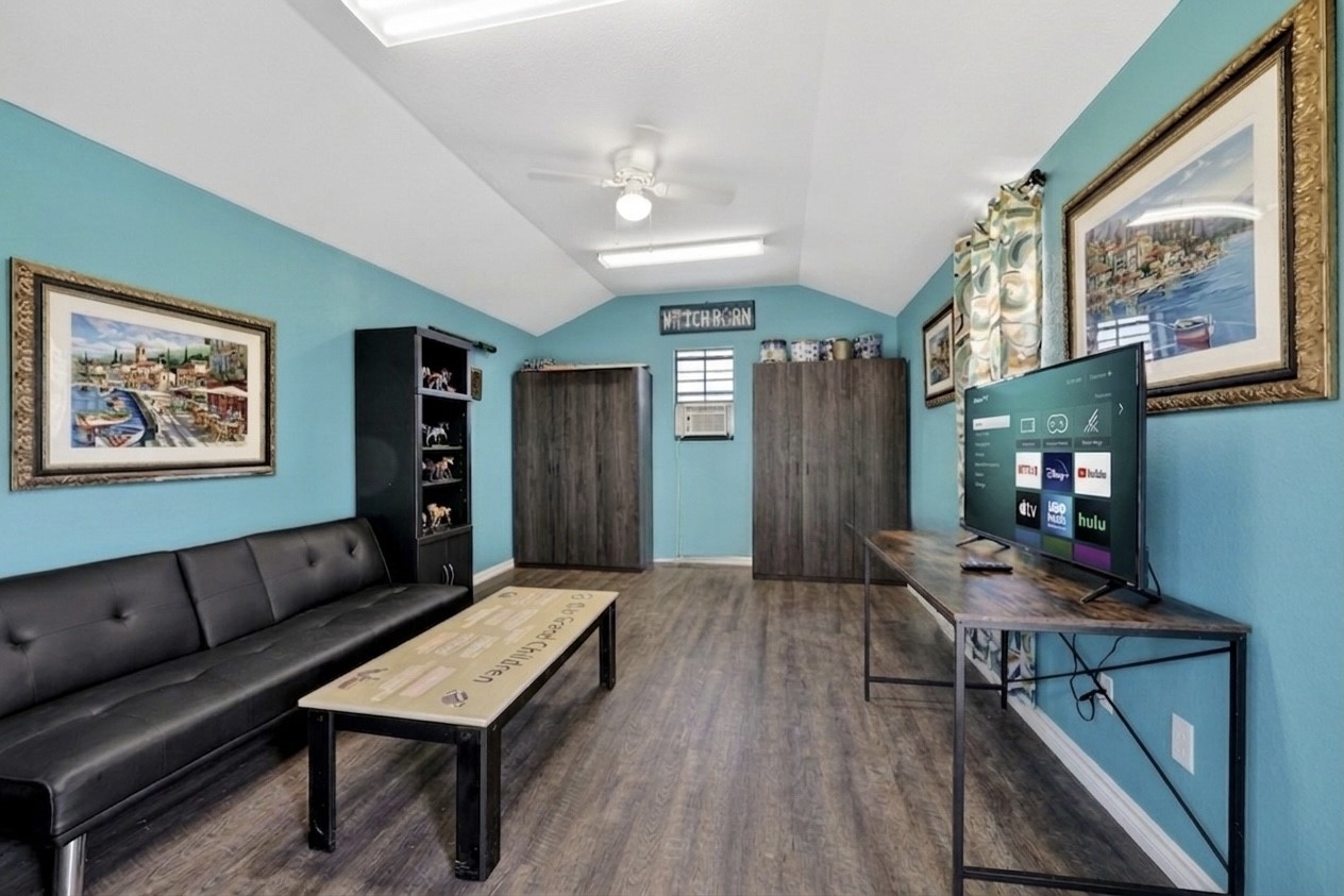 1035 Highland Road Cleburne TX 76033