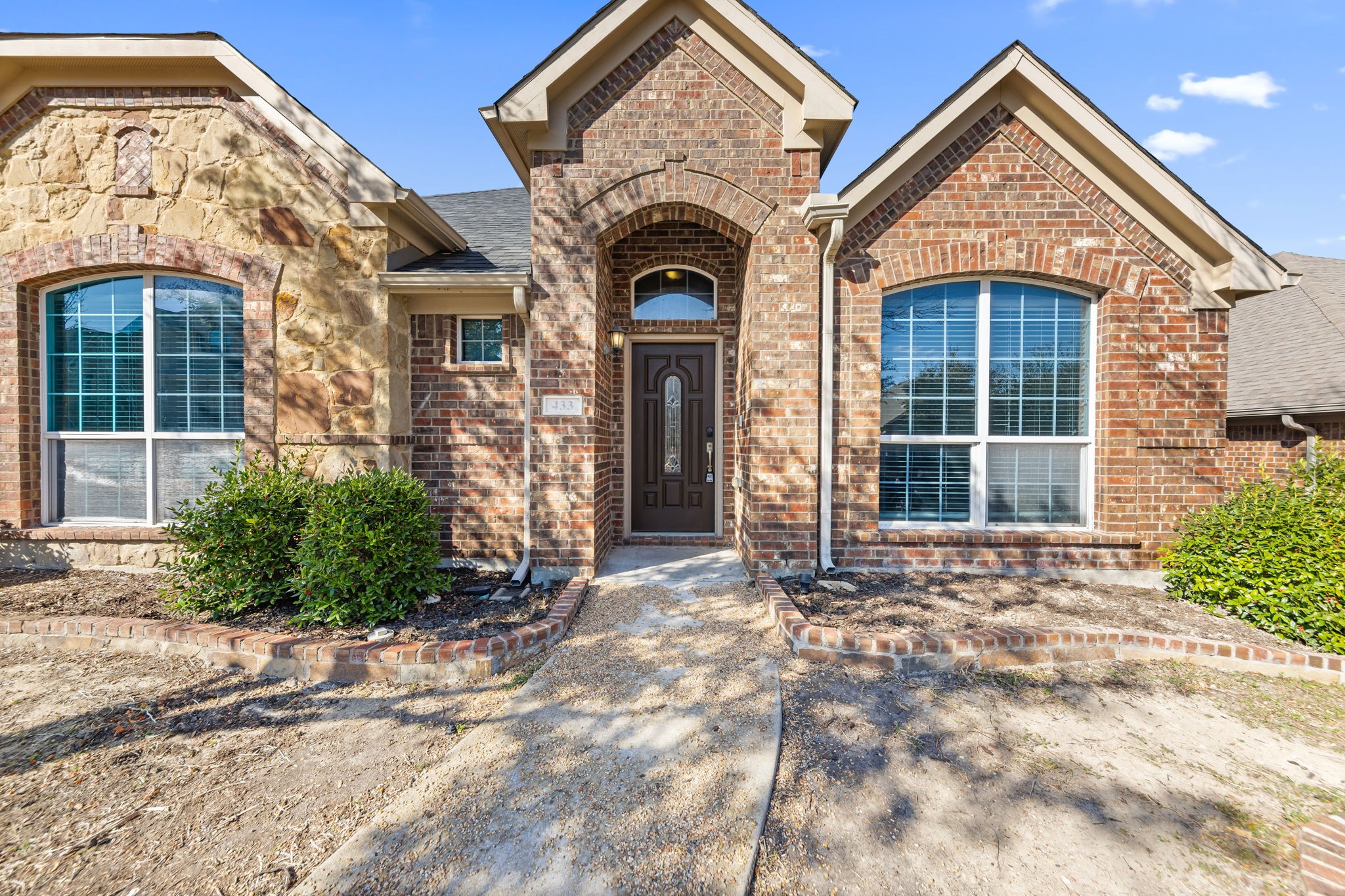 433 Castle Street Desoto TX 75115
