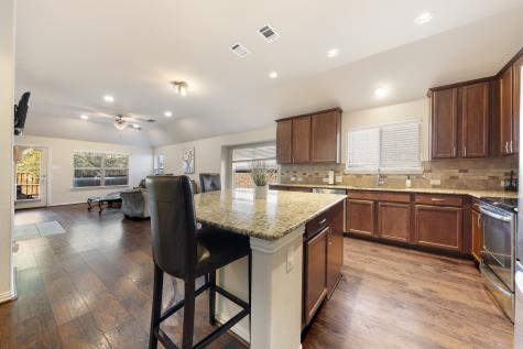 433 Castle Street Desoto TX 75115