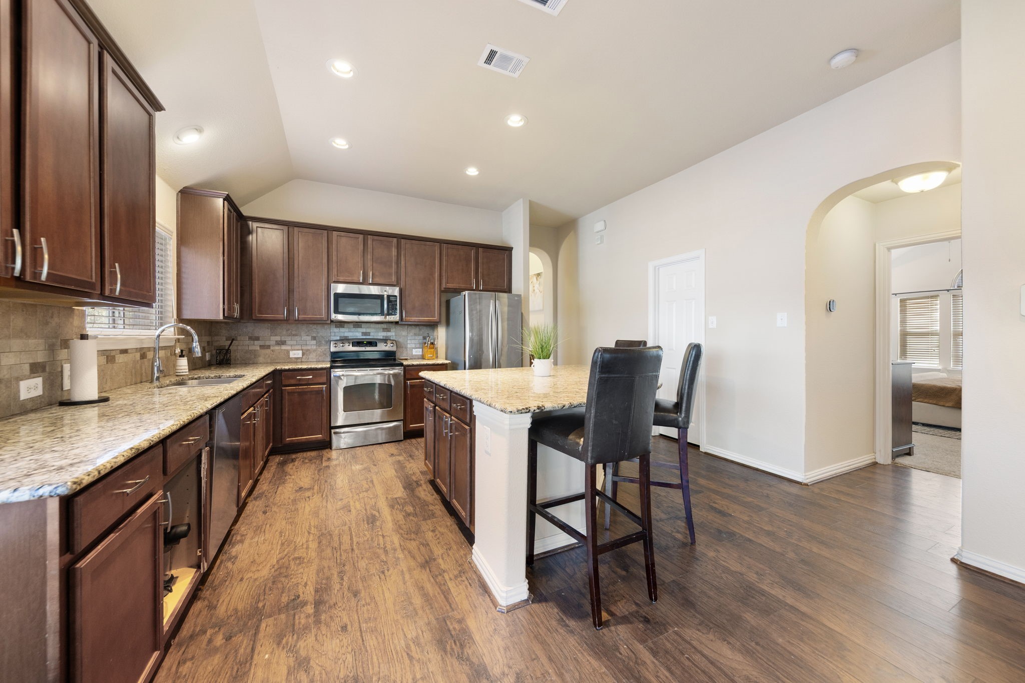 433 Castle Street Desoto TX 75115