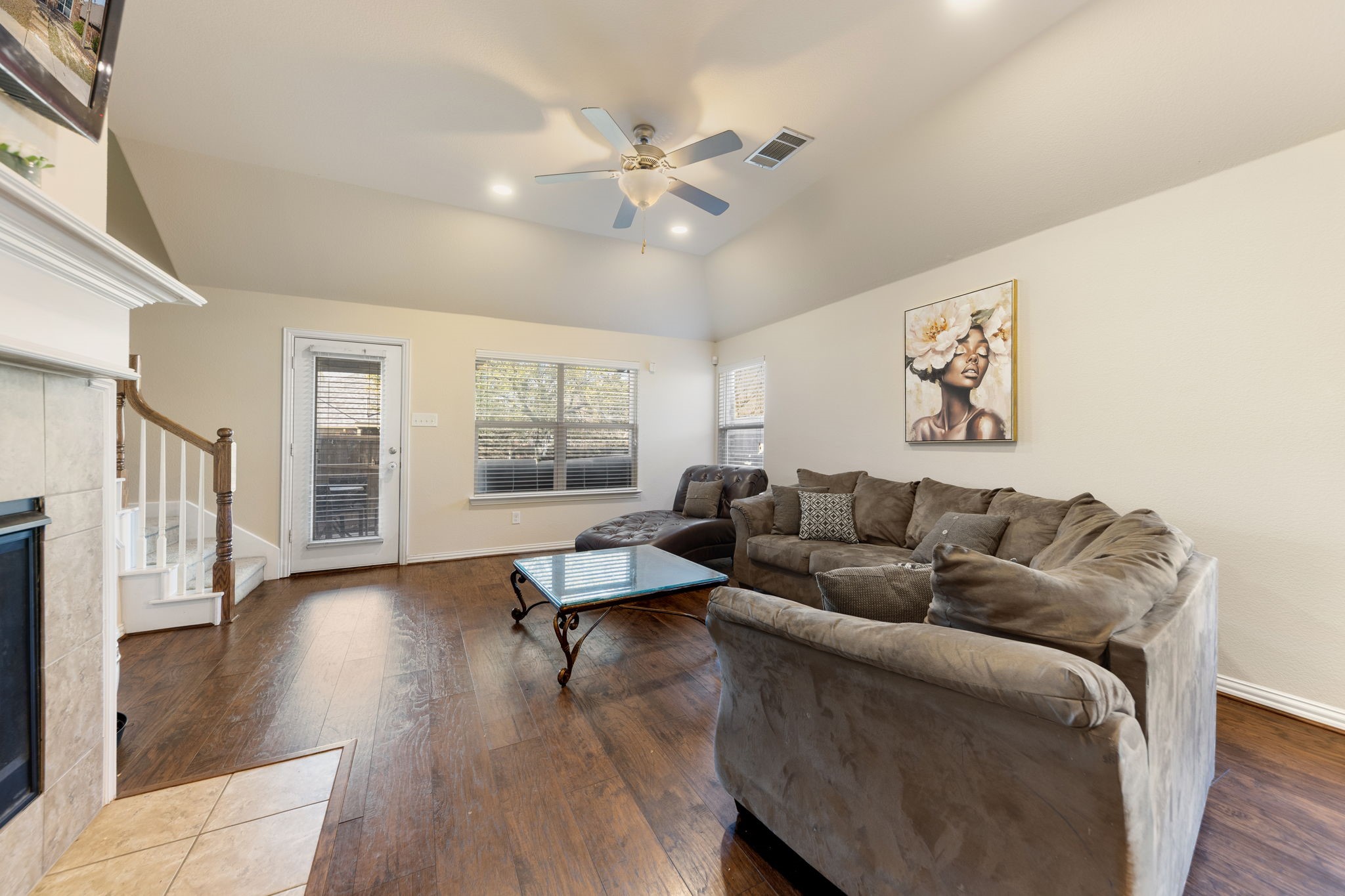433 Castle Street Desoto TX 75115