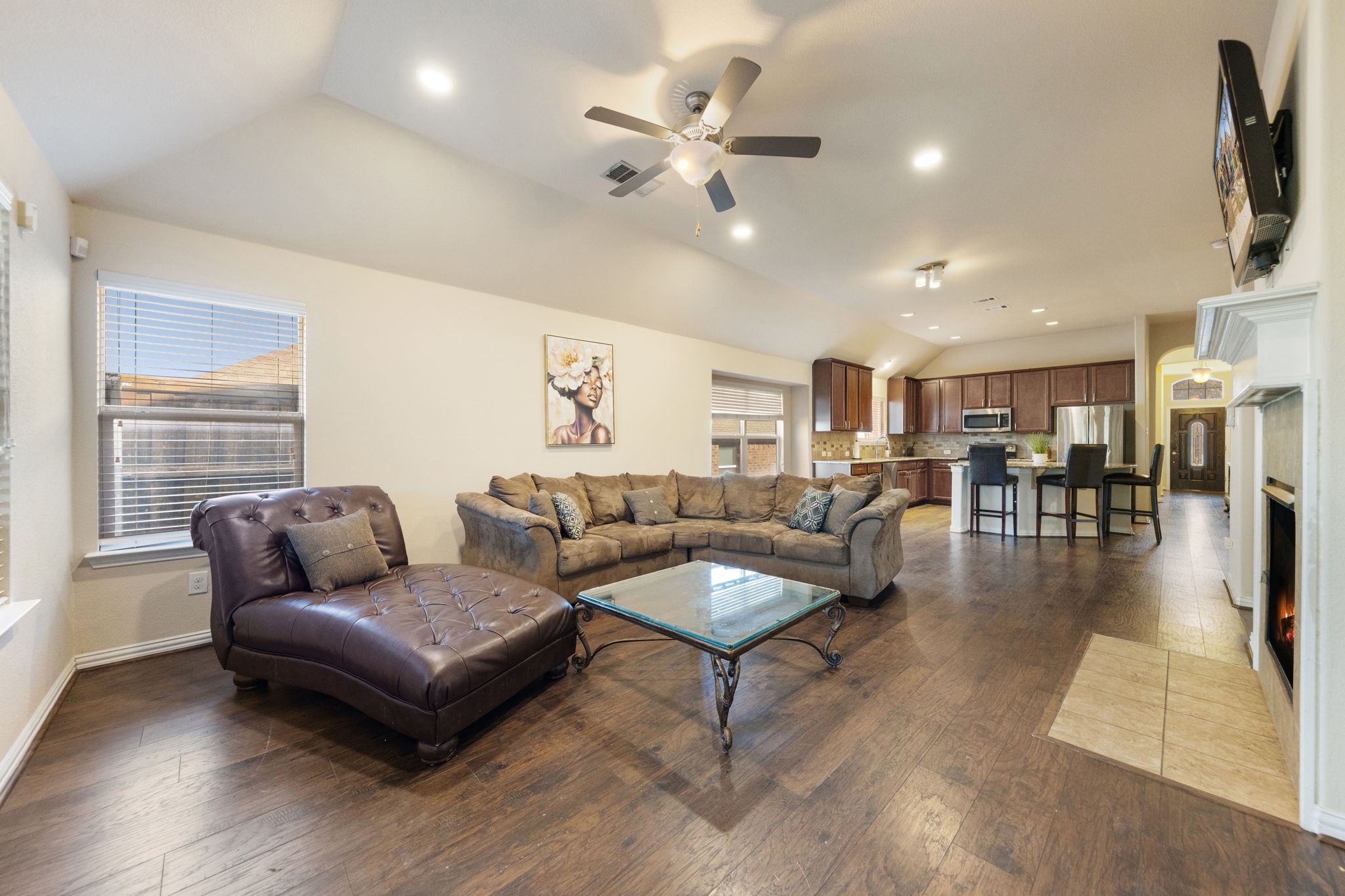433 Castle Street Desoto TX 75115