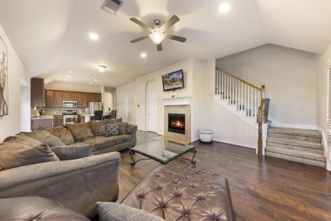 433 Castle Street Desoto TX 75115