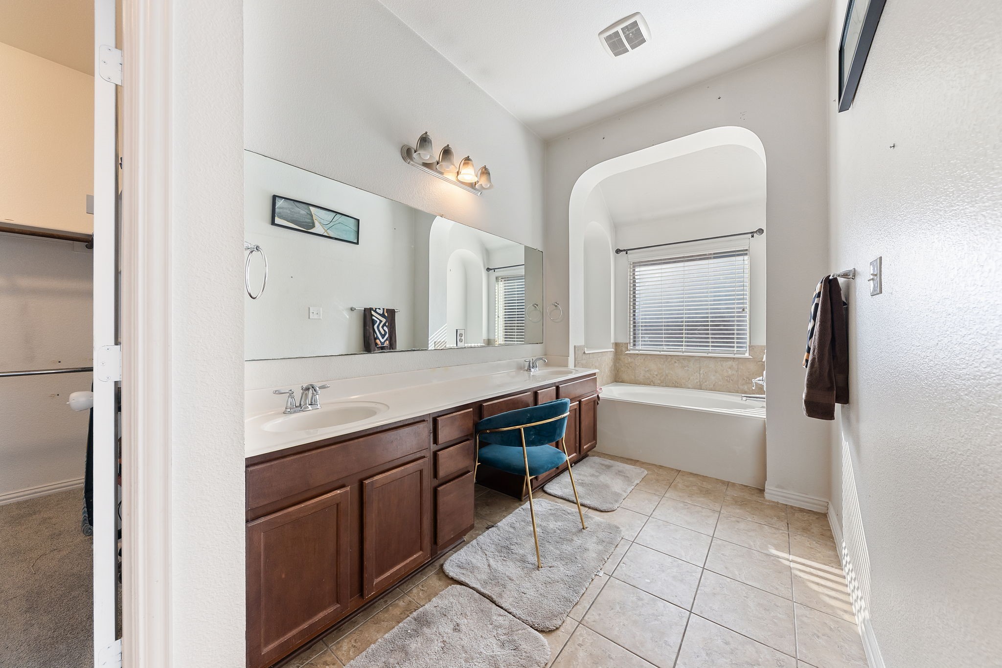 433 Castle Street Desoto TX 75115