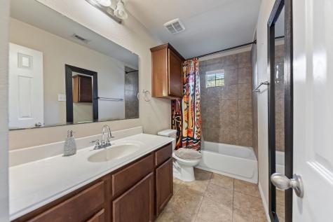 433 Castle Street Desoto TX 75115