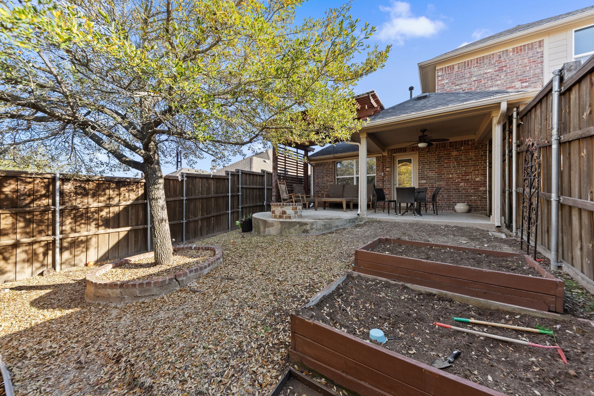 433 Castle Street Desoto TX 75115