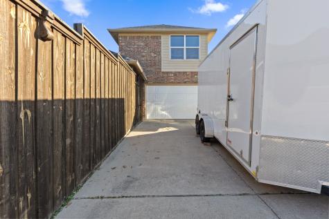 433 Castle Street Desoto TX 75115