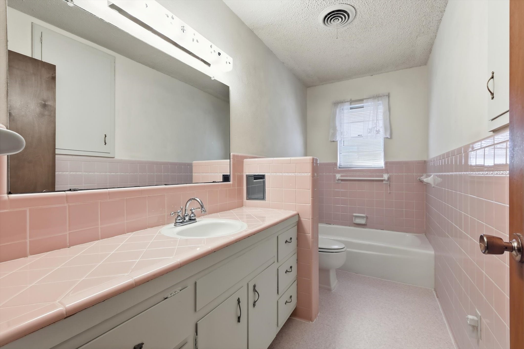 412 N Cummings Drive Alvarado TX 76009