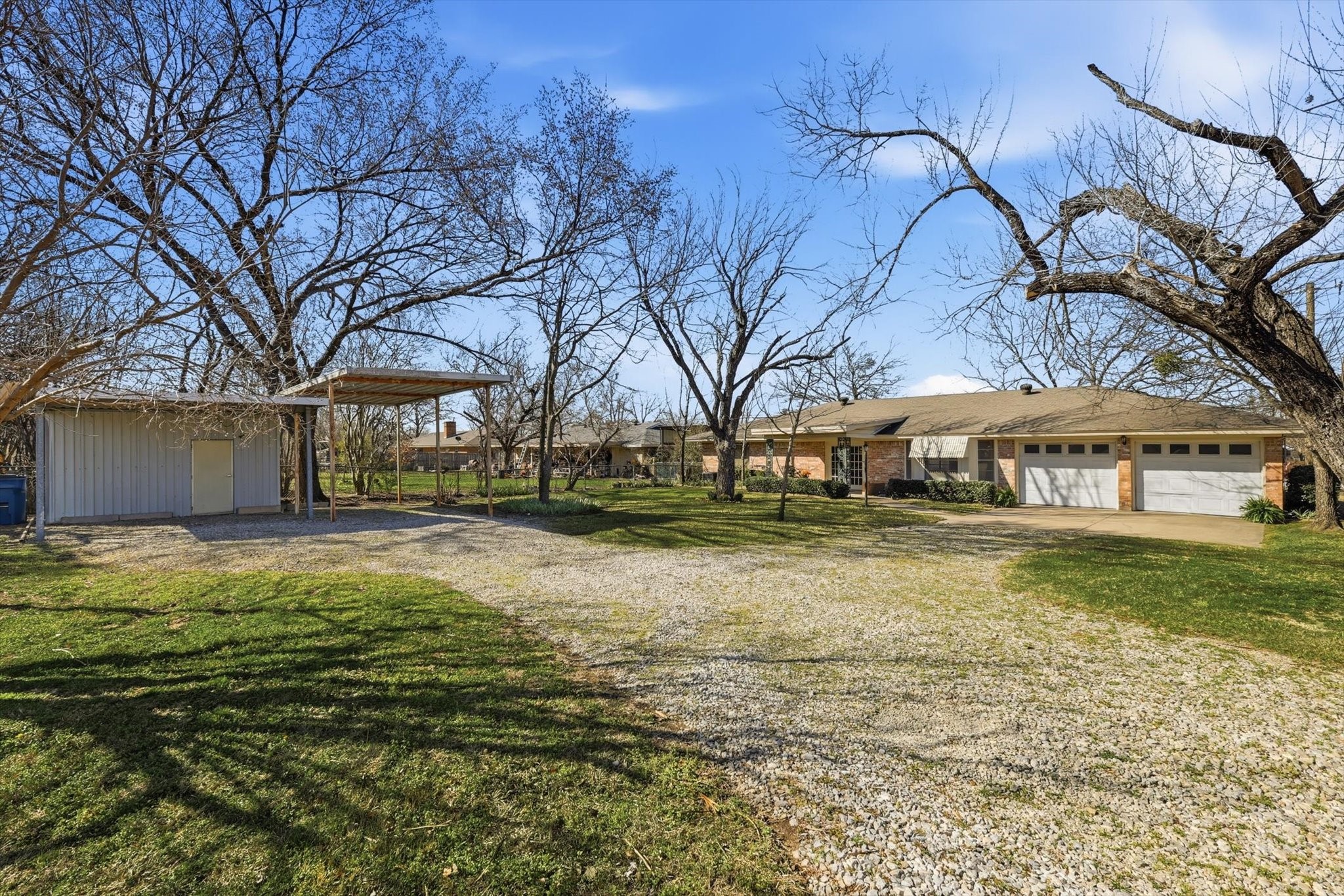 412 N Cummings Drive Alvarado TX 76009