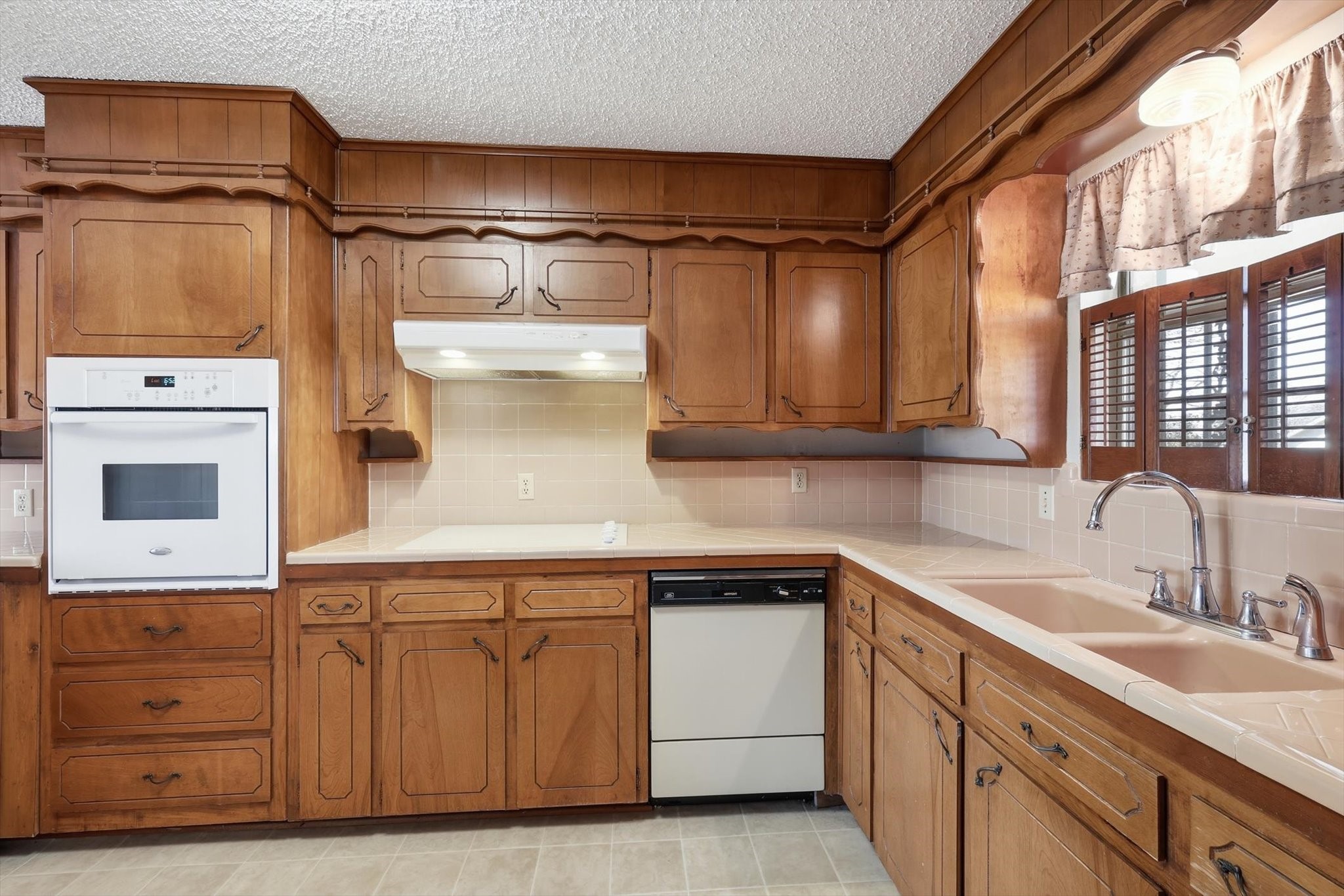 412 N Cummings Drive Alvarado TX 76009