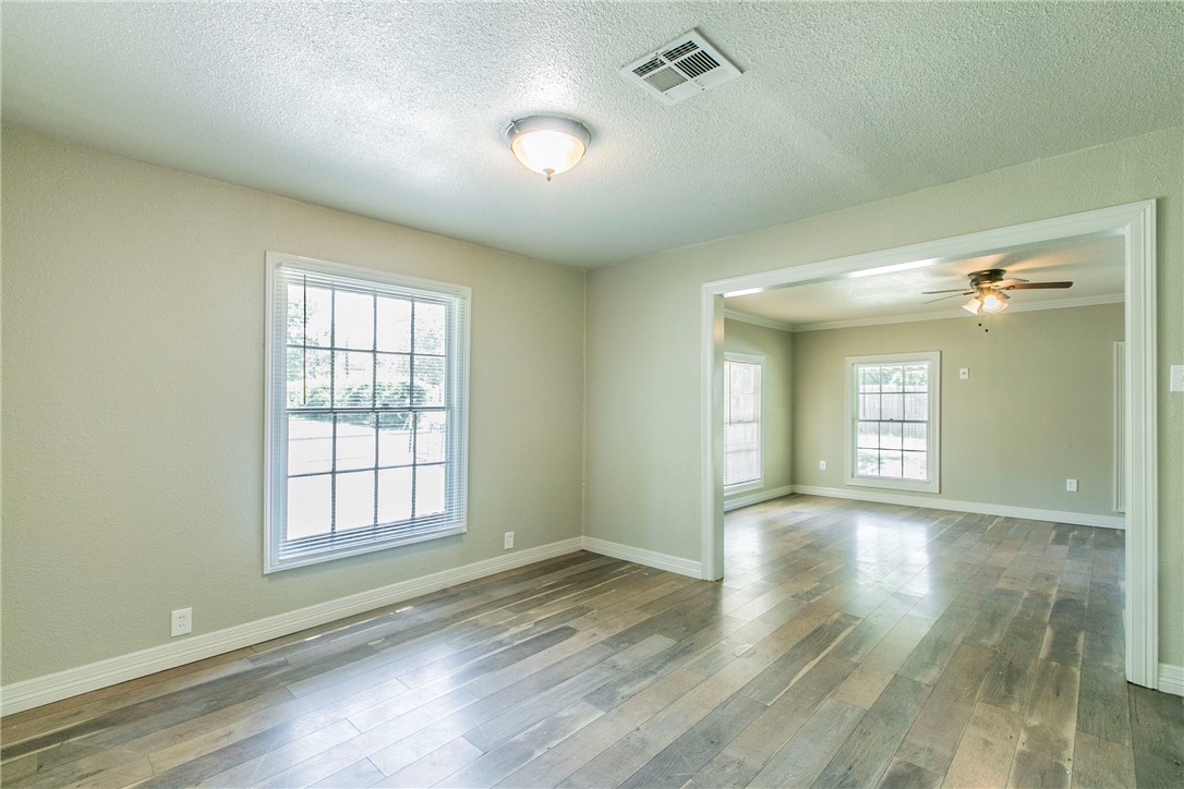 100 S Andrews Drive Robinson TX 76706
