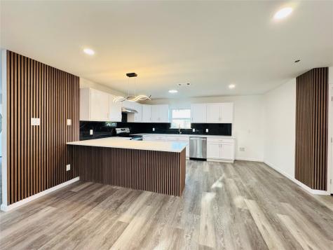 106 Hillcrest Street Mansfield TX 76063