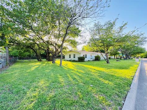 106 Hillcrest Street Mansfield TX 76063