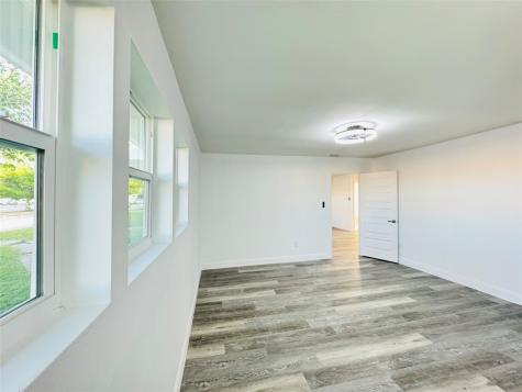 106 Hillcrest Street Mansfield TX 76063