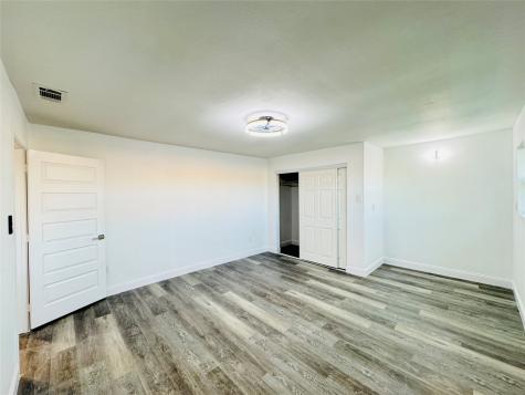 106 Hillcrest Street Mansfield TX 76063