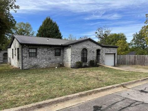 1031 7 1/2 Street NE Paris TX 75460