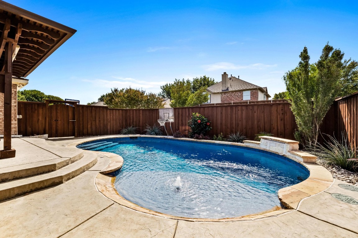 10901 Tree Shadow Lane Frisco TX 75035