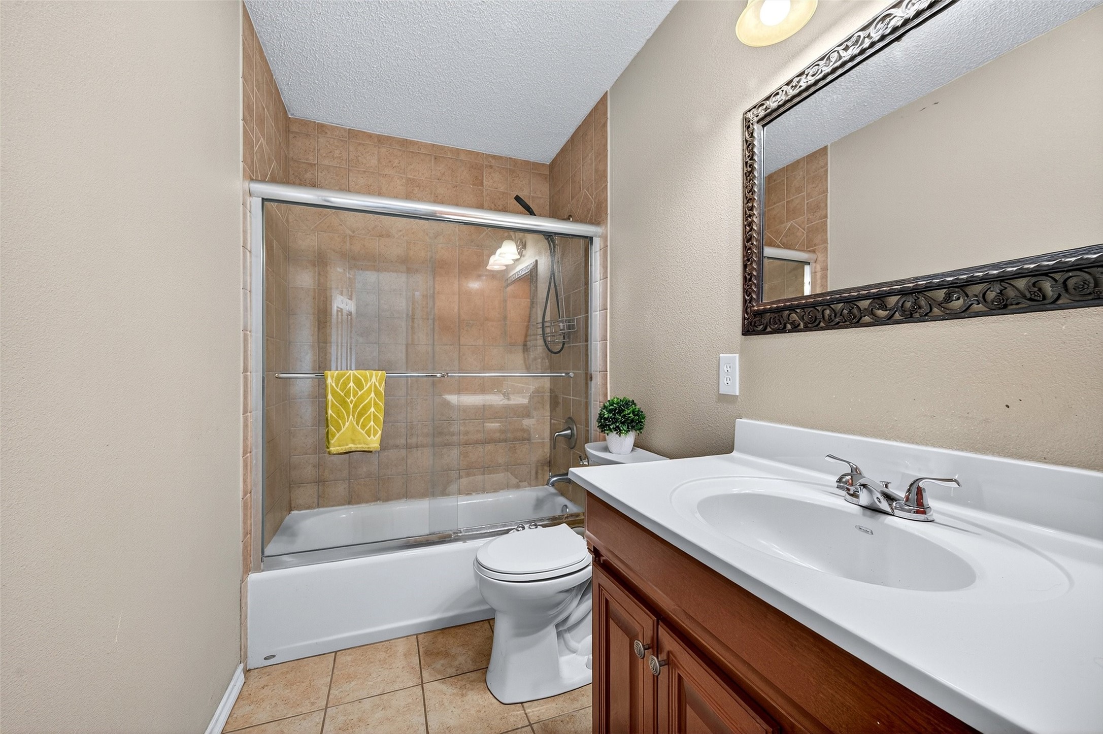 606 S Gordon Street Sherman TX 75092