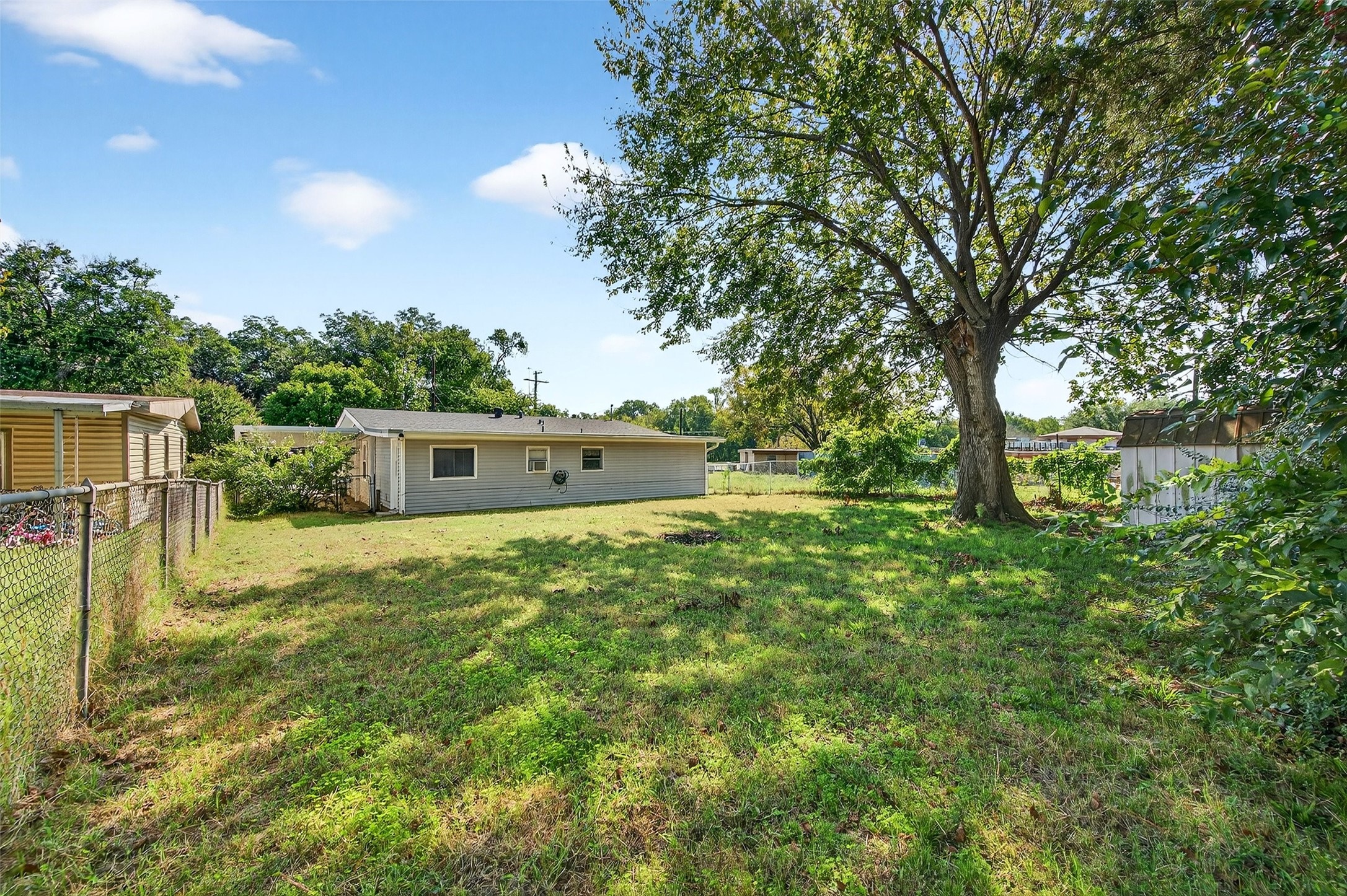 606 S Gordon Street Sherman TX 75092