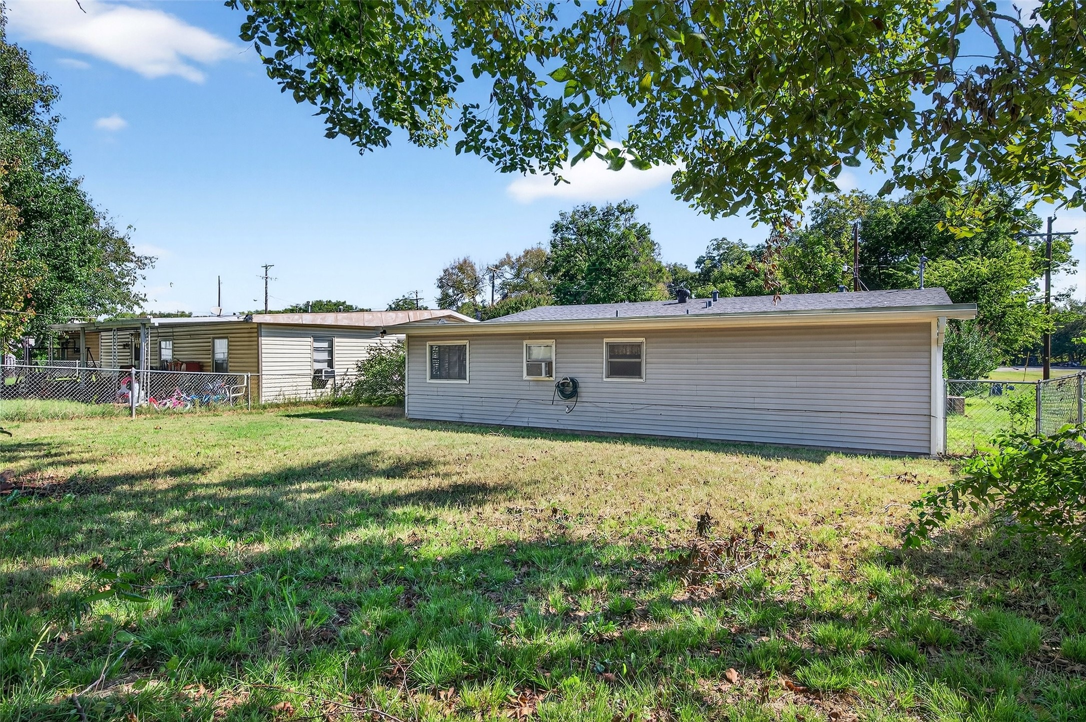 606 S Gordon Street Sherman TX 75092