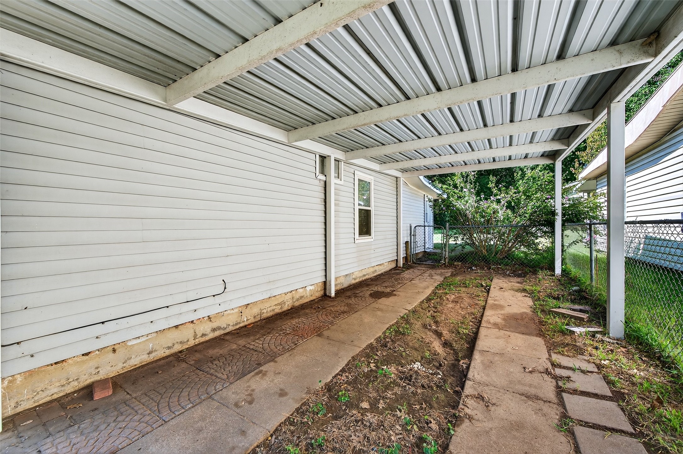 606 S Gordon Street Sherman TX 75092