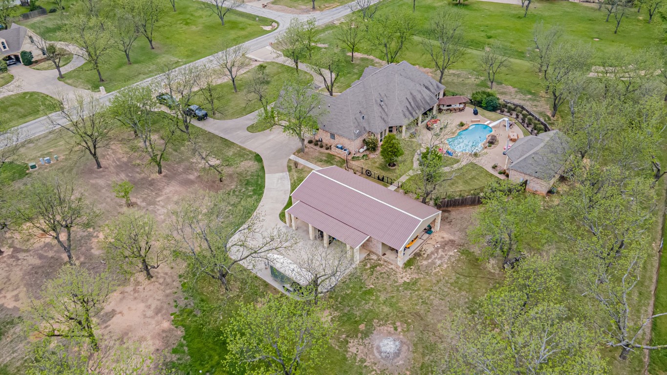 8605 Claremont Drive Granbury TX 76049