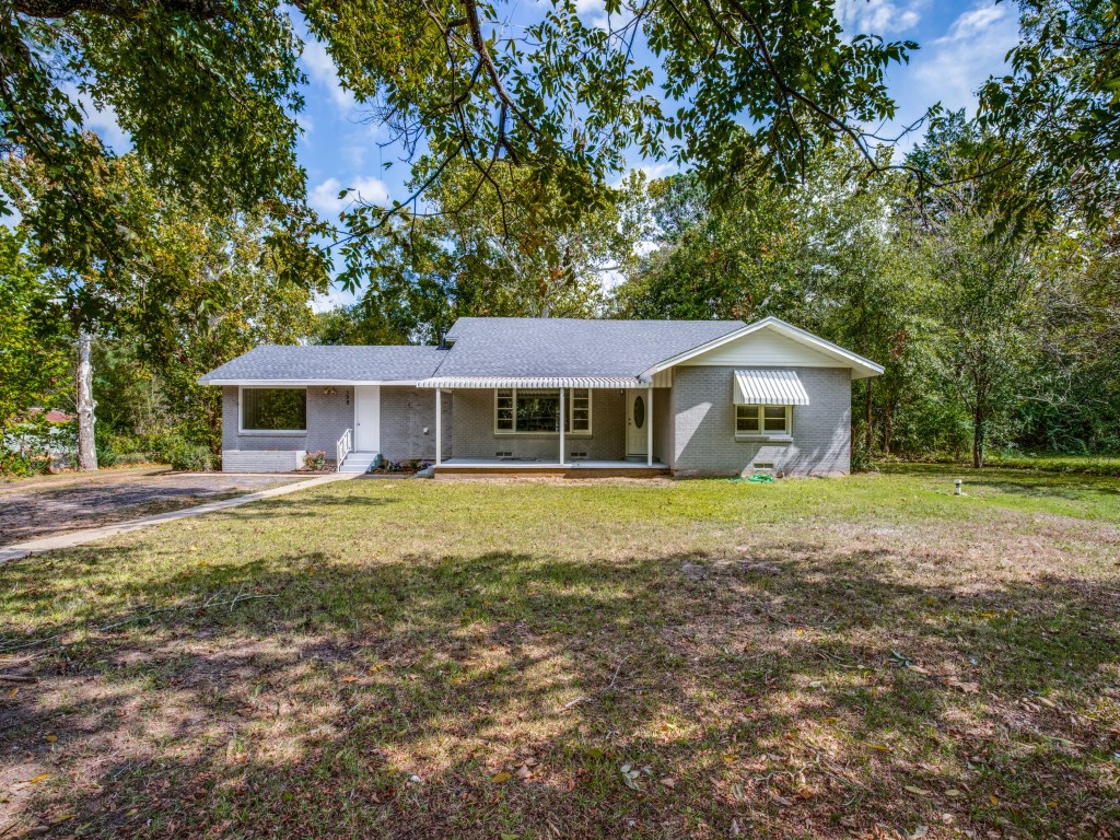 199 S Birch Street Van TX 75790